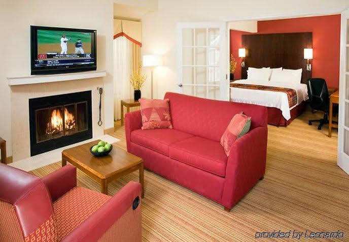 Residence Inn Irvine Spectrum Extérieur photo